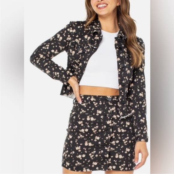 Celebrity Pink Jacket Youth Size XXL Floral Black - Picture 2 of 6